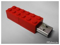 Lego_Thumbdrive_by_m_schneider